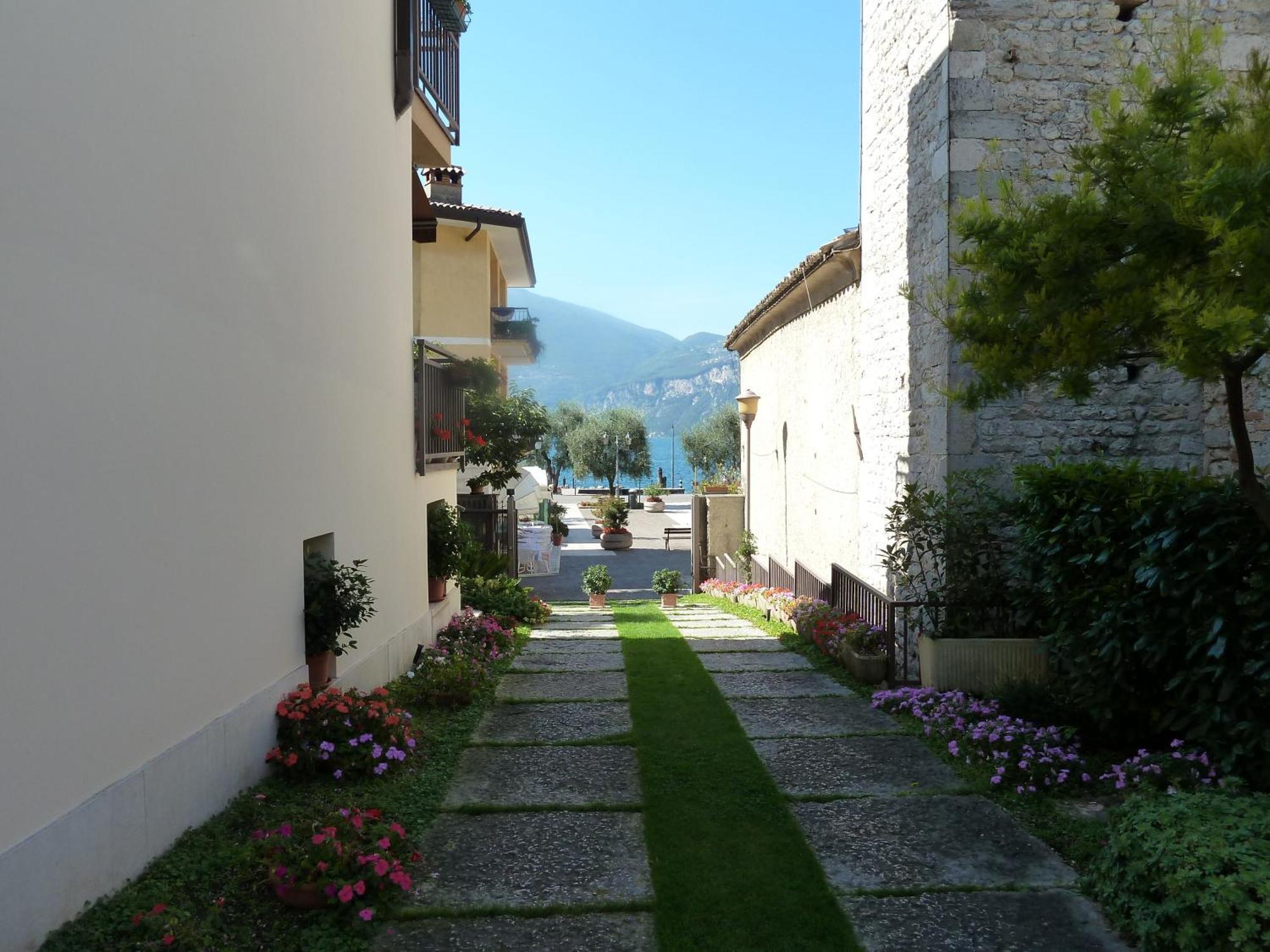 Albergo Casa Este Brenzone sul Garda Exterior photo