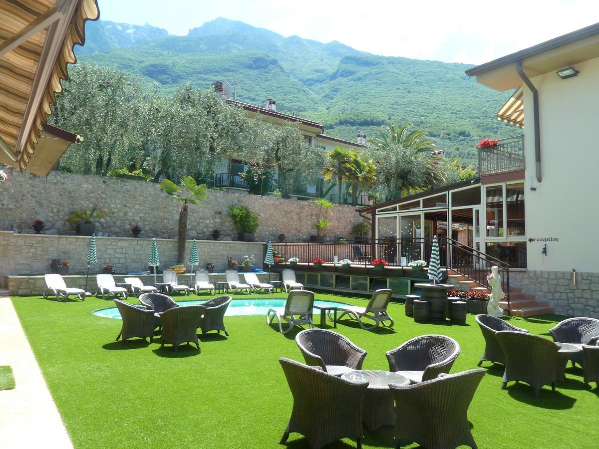 Albergo Casa Este Brenzone sul Garda Exterior photo